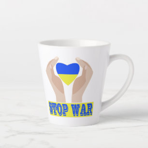 Tasse Latte Arrêtez la guerre Le coeur du drapeau ukrainien en