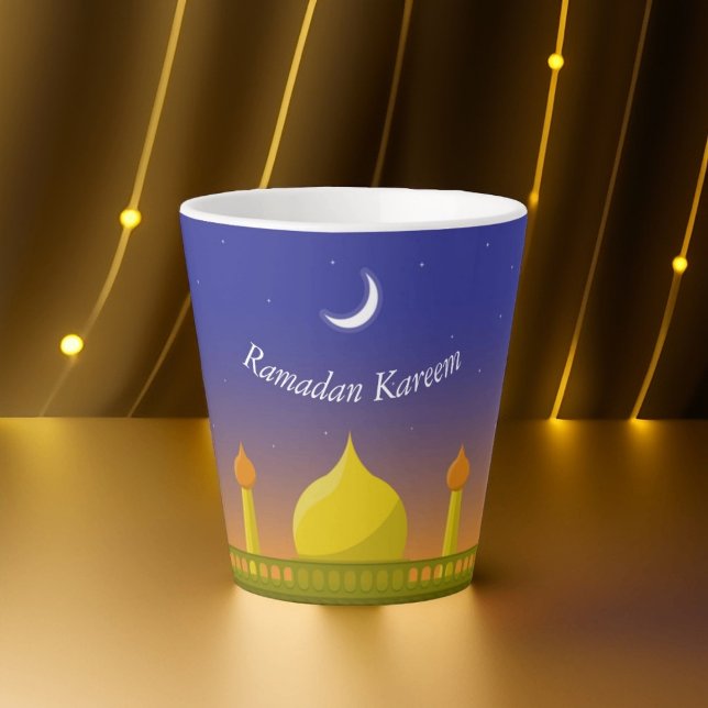 Tasse Latte Art typographique Ramadan Kareem Croissant islamiq (Créateur téléchargé)