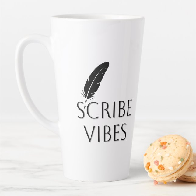 Tasse Latte Auteur écrivain poète Scribe Vibes  (En situation)