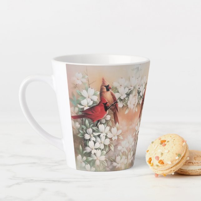 Tasse Latte Beaux oiseaux cardinaux et fleurs (En situation)
