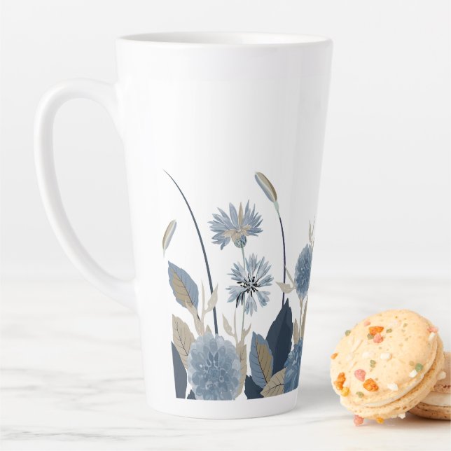 Tasse Latte Bleu Dahlias Cornflower (En situation)