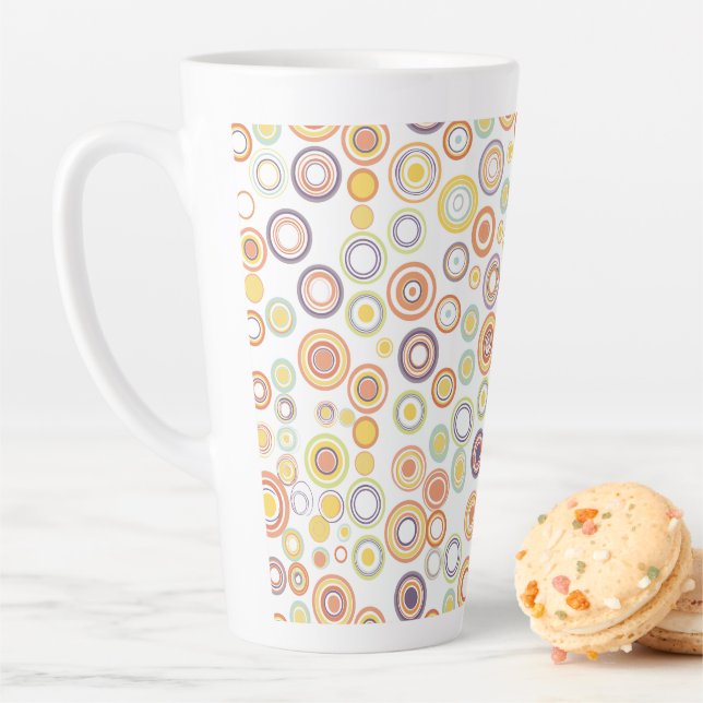 Tasse Latte Cercles d'automne (En situation)