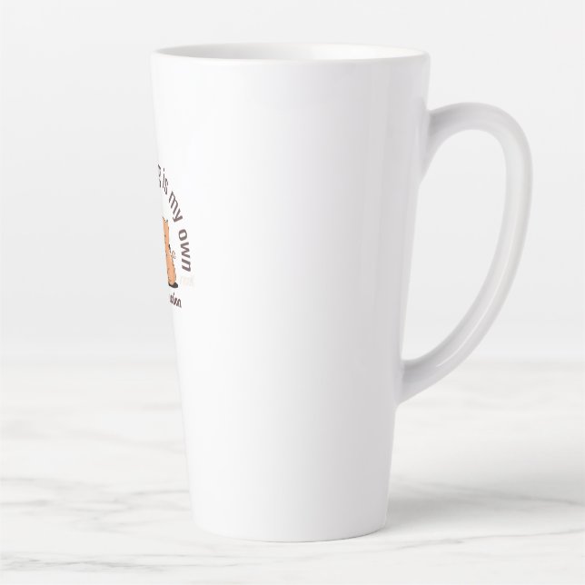 Tasse Latte Chat de l'amour-propre s'étreignant dans le miroir (Droite)