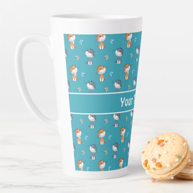 Tasse Latte Chats amusants et Motif de papillons mignons (En situation)