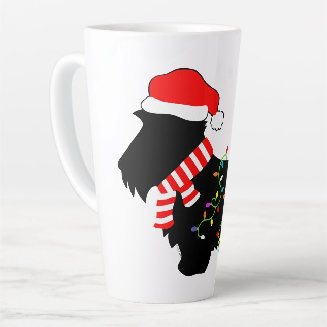 Tasse Latte Chien écossais de Noël avec lumières (Angle gauche)