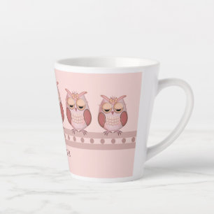 Tasse Latte Chouettes roses mignonnes et nom personnalisé