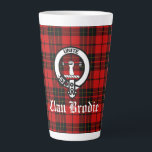 Tasse Latte Clan Brodie Crest Badge et Tartan<br><div class="desc">Ecosse Clan Brodie insigne crête et texte sur l'arrière - plan tartan</div>