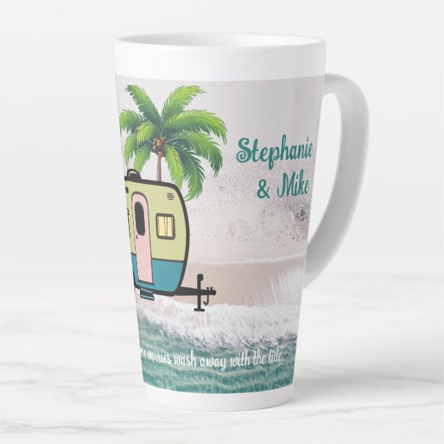 Tasse Latte Coastal Camping Retro Trailer Personalized (Angle droit)