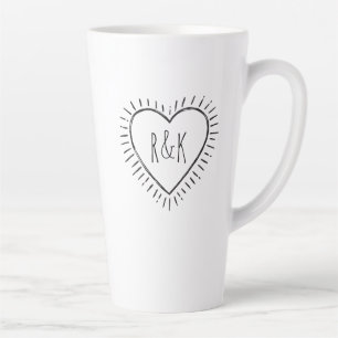 Tasse Latte Coeur de la journée Monogramme Valentines
