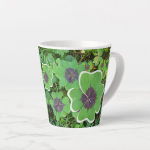 Tasse Latte Conception du trèfle à quatre feuilles