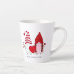 Tasse Latte Couple Gnome<br><div class="desc">Ces gnomes d'aquarelle peints à la main fêtent votre amour spécial. "Un amour comme s'il en était un autre."</div>