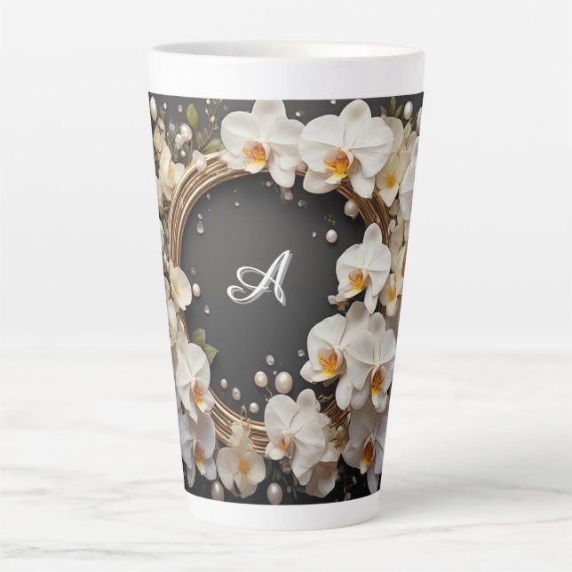 Tasse Latte Couronne florale d'orchidée blanche avec perles et (Devant)