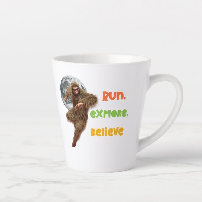 Tasse Latte Course d'aventure Sasquatch Believe Design (Droite)