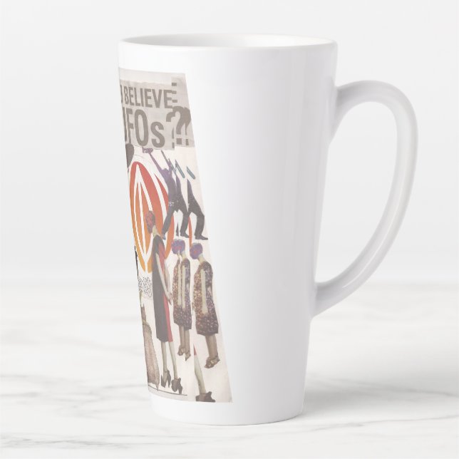 Tasse Latte Crois-tu aux OVNI ? (Droite)