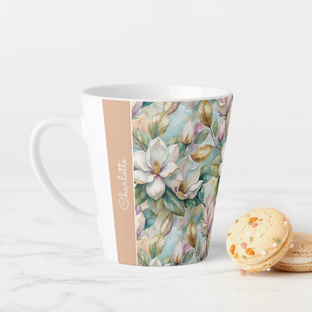 Tasse Latte Custom Pattern Elegant Magnolia Flowers (En situation)