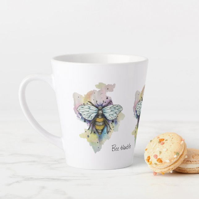 Tasse Latte Cute Bee And Rainbow Wash (En situation)