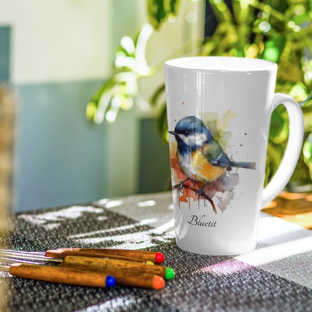 Tasse Latte Cute Bluetit sur une branche, personnalisé (Créateur téléchargé)