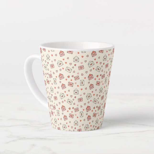 Tasse Latte Cute Envelopes & Hearts Seamless Valentine (Angle gauche)