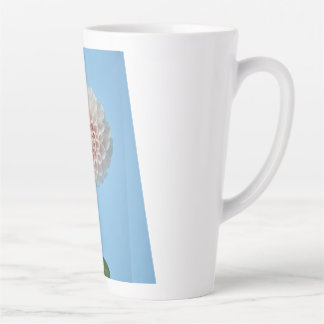 Tasse Latte Dahlia pompom sur fond bleu