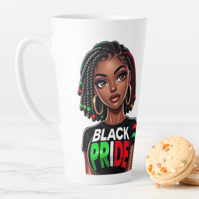 Tasse Latte Dame de Black Pride (En situation)