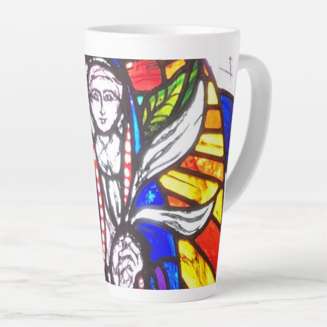 Tasse Latte Design en verre tendu avec la figure religieuse. (Angle droit)
