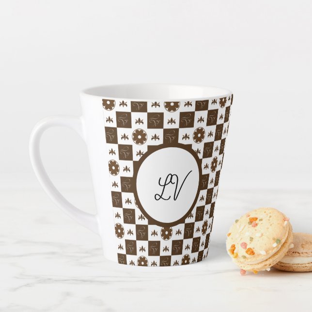 Tasse Latte Design Motif classique élégant (En situation)