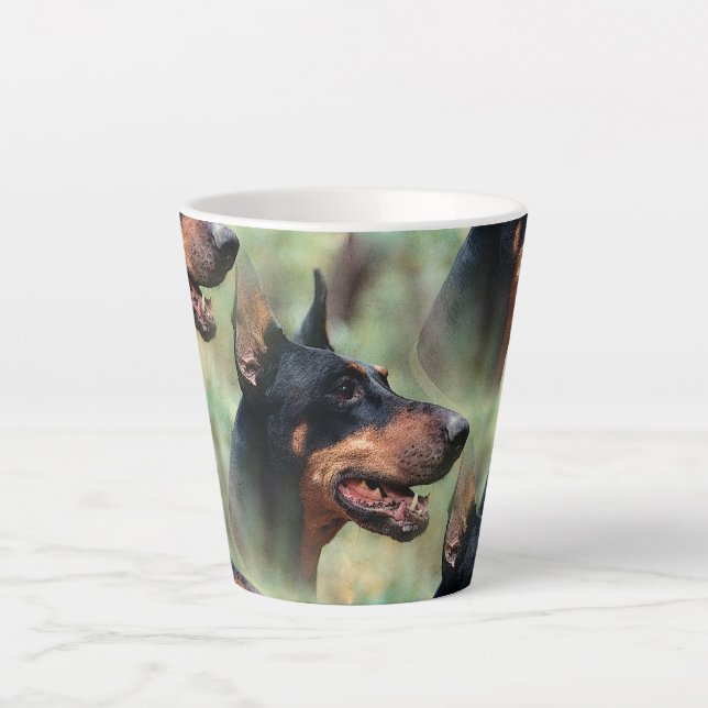Tasse Latte Doberman Pinscher dans les bois (Devant)
