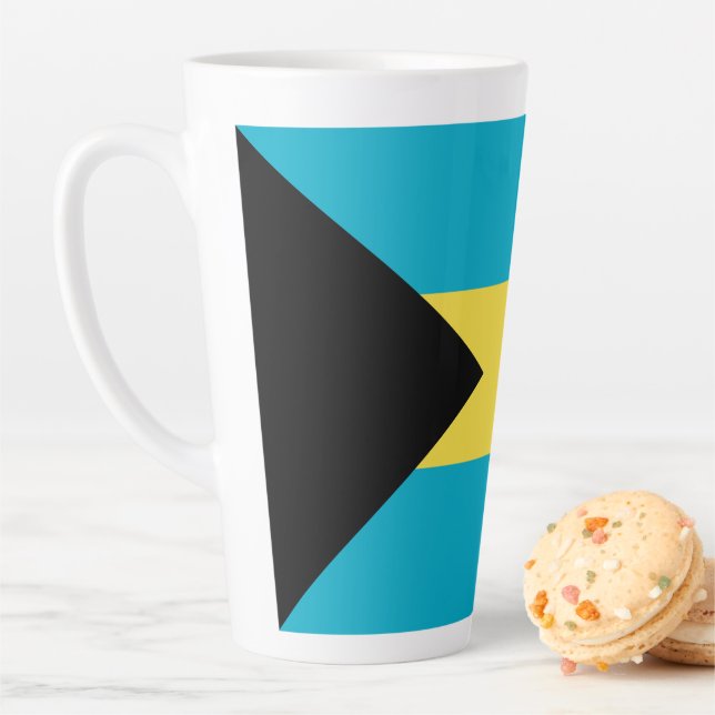 Tasse Latte drapeau des Bahamas (En situation)