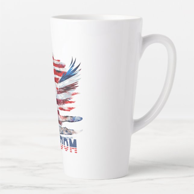 Tasse Latte Drapeau et aigle des Etats-Unis.Liberté. (Droite)