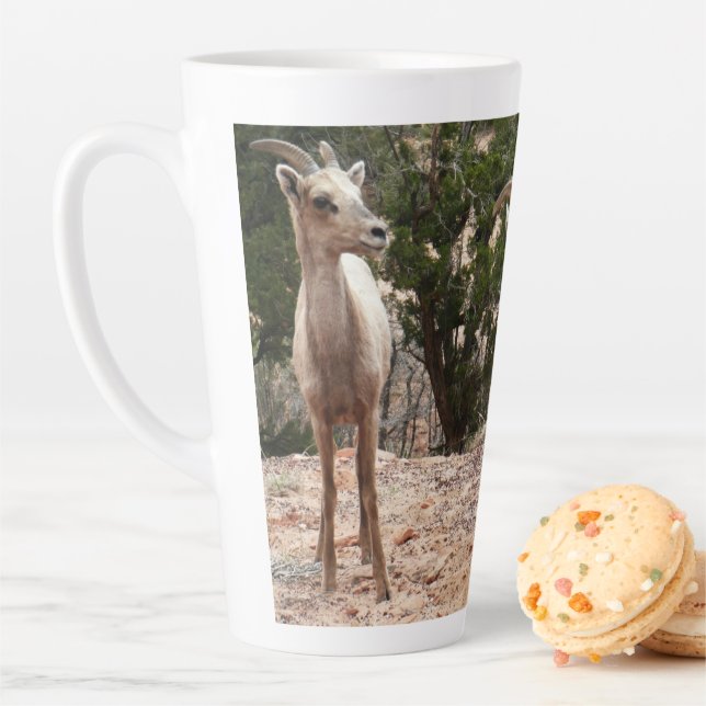 Tasse Latte Drôle Mouton de Bighorn dans le parc national Zion (En situation)