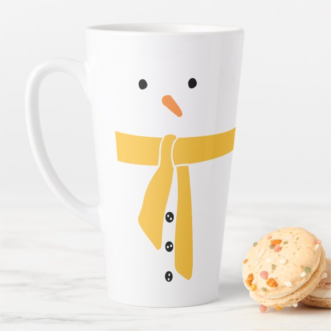Tasse Latte Écharpe jaune minimaliste des neiges (En situation)