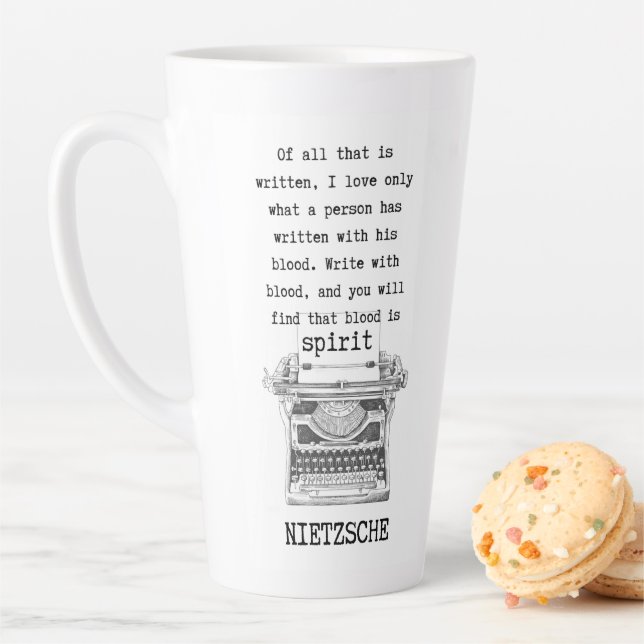Tasse Latte ÉCRIRE avec la machine à écrire Citation Nietzsche (En situation)