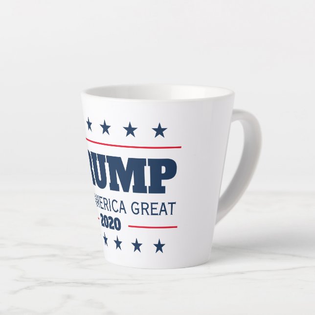 Tasse Latte Élection de Donald Trump en 2020 Gardez l'Amérique (Angle droit)