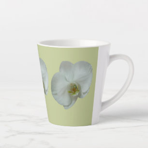 Tasse Latte Élégante Fleur d'Orchidée Blanche Botanique