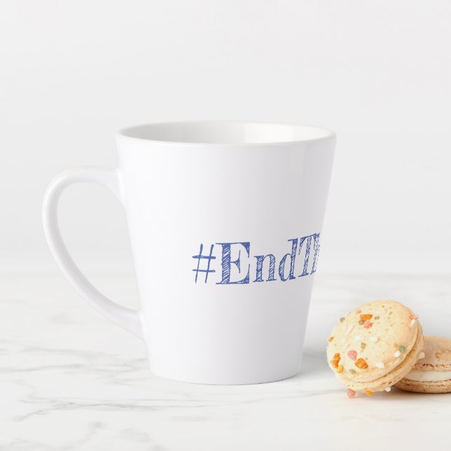 Tasse Latte #EndTheStigma Korman Productions chaîne YouTube (En situation)