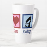 Tasse Latte Enseignant en biologie de l'amour pour la paix<br><div class="desc">De mignons cadeaux d'enseignant en biologie pour un professeur de bio. Peace Love Biology présente un signe de paix,  un coeur et un microscope pour la classe scientifique.</div>