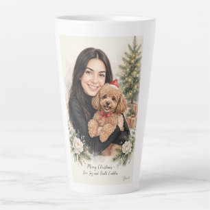 Tasse Latte Fille embrassant un chiot caniche – Maman caniche