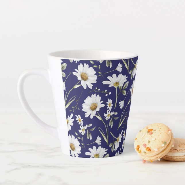 Tasse Latte Fleurs Aquarelles Blanches (En situation)