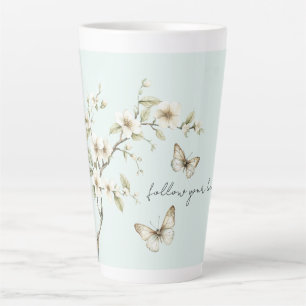 Tasse Latte Fleurs blanches de menthe papillons 