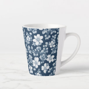 Tasse Latte Fleurs blanches sur bleu foncé