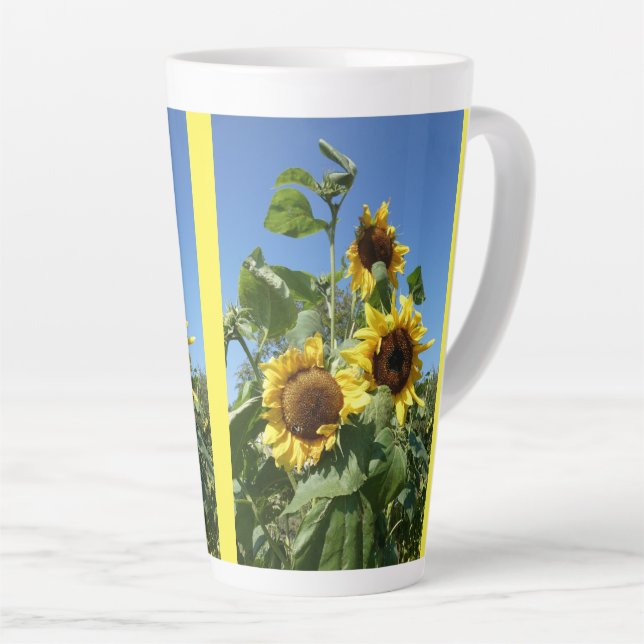 Tasse Latte Fleurs de soleil avec bouchon bleu en latte (Angle droit)