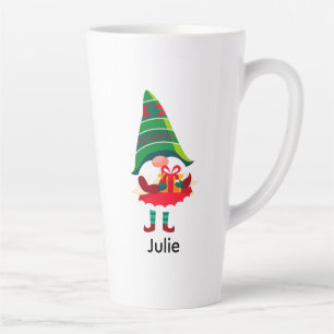 Tasse Latte Gnome de Noël personnalisée tenant une boîte cadea