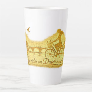 Tasse Latte GoldAmsterdam Bouffant Minimaliste Image Froissée