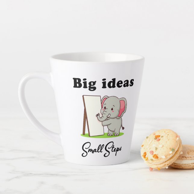 Tasse Latte "Grandes idées, petits pas" éléphant rêves d'anima (En situation)