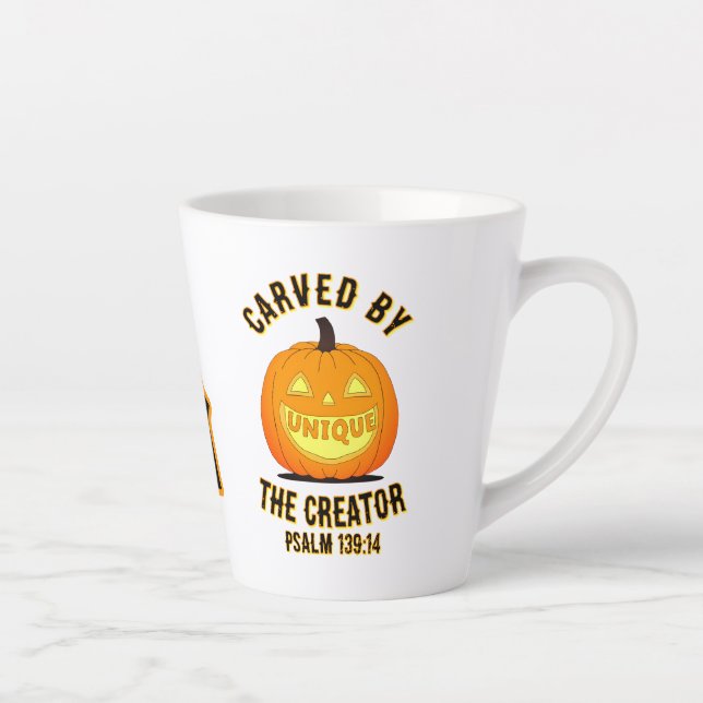 Tasse Latte Initiale personnalisée sculptée par le créateur (Droite)