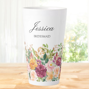 Tasse Latte Jardin de roses à l'aquarelle au monogramme élégan