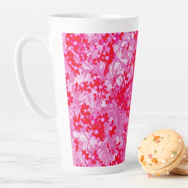 Tasse Latte Jolies Fleurs Rouges (En situation)