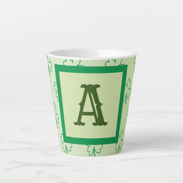 Tasse Latte Joyeux shamrock de trèfle St Patrick (Devant)