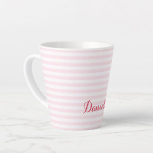 Tasse Latte La typographie moderne du nom personnalisé Pink St