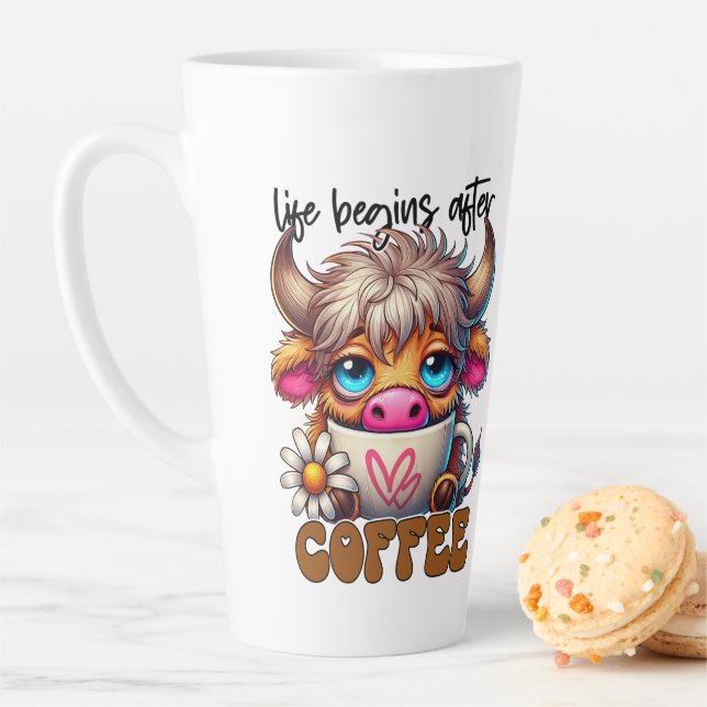 Tasse Latte La vie commence après le café  (En situation)